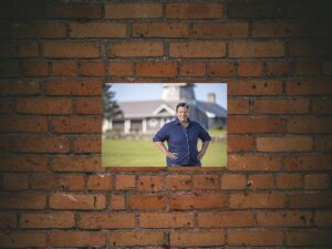 -Trading Up with Mandy Rennehan (2022)-<br>The Complete Series