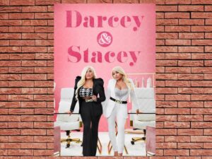 -Darcey & Stacey (2020)-<br>The Complete Series